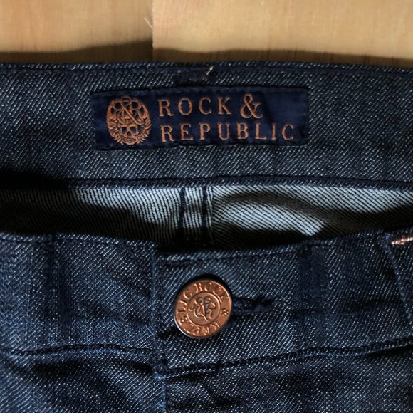 ROCK & REPUBLIC FLARE Women’s Rhinestone Pocket Dark Wash Denim Jeans sz 28 - Picture 4 of 9